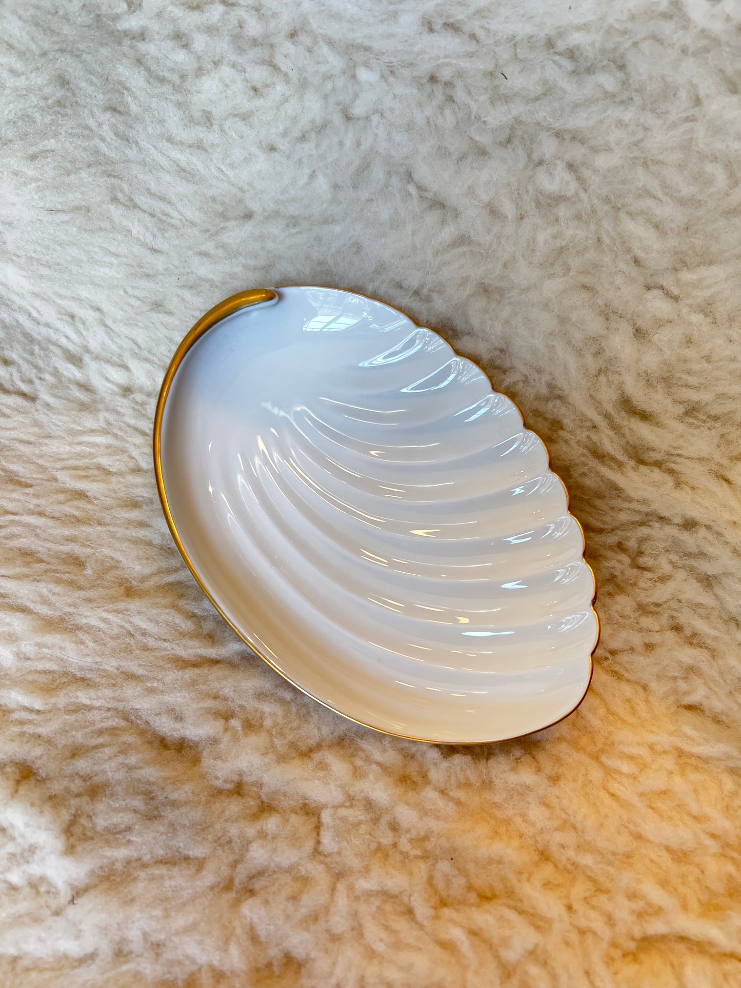 Vintage Porcelain Shell Dish by Pickard - Antique China made in USA