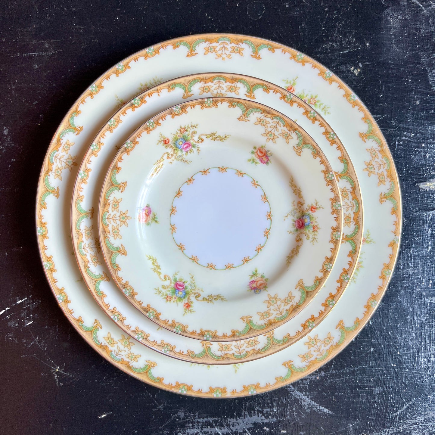 Regent by Empress Dinner Plate - Vintage Bone China 1940s - Porcelain Dinnerware