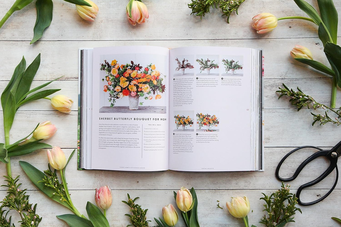 Floret Farm's Cut Flower Garden: Grow, Harvest, and Arrange Stunning Seasonal Blooms - Erin Benzakein