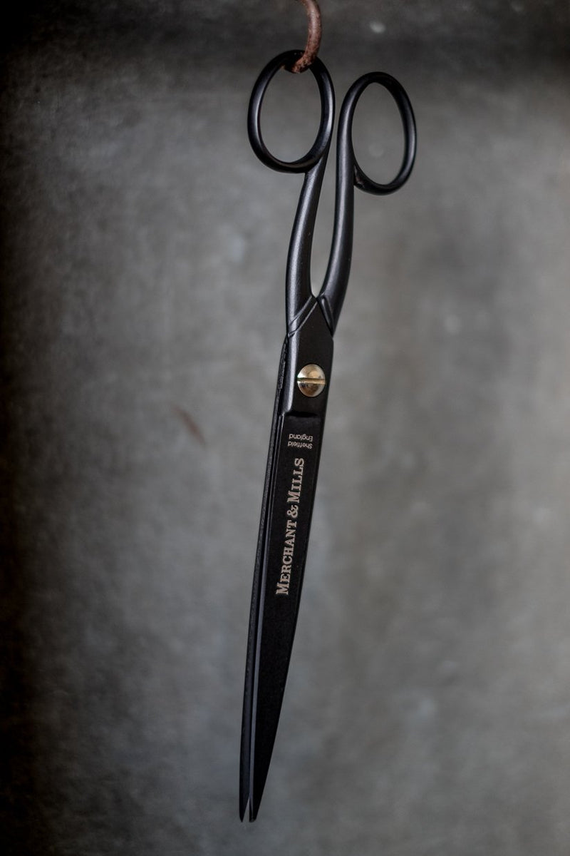 9” Matte Black Fabric Shears