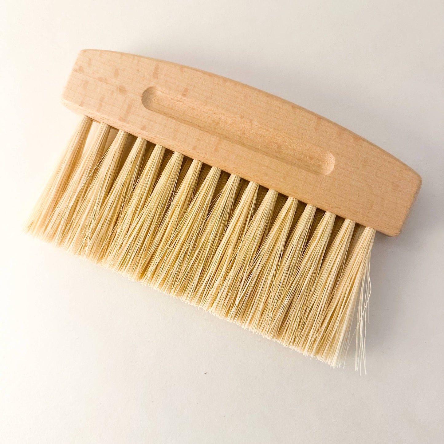 Plastic Free Natural Sisal Bristles Broom & Dust Pan - White