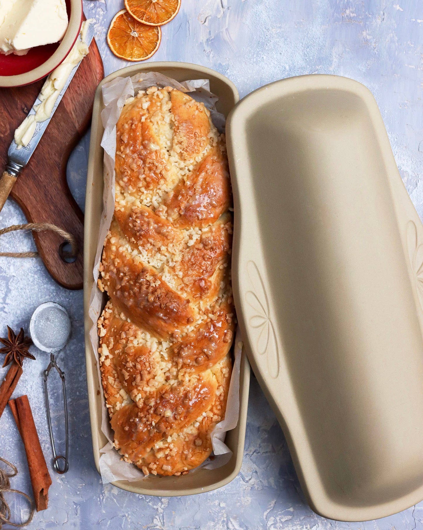 Covered Stoneware Bread Baking Pan