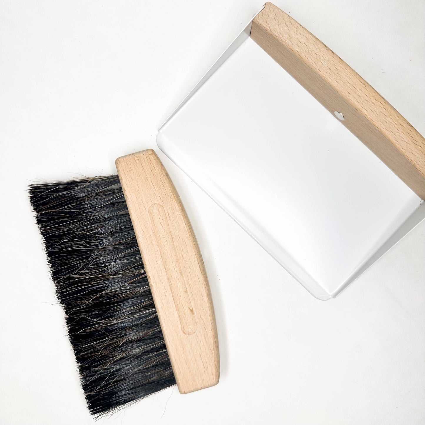 Natural Horsehair Bristles Broom & Dust Pan - White - Plastic Free