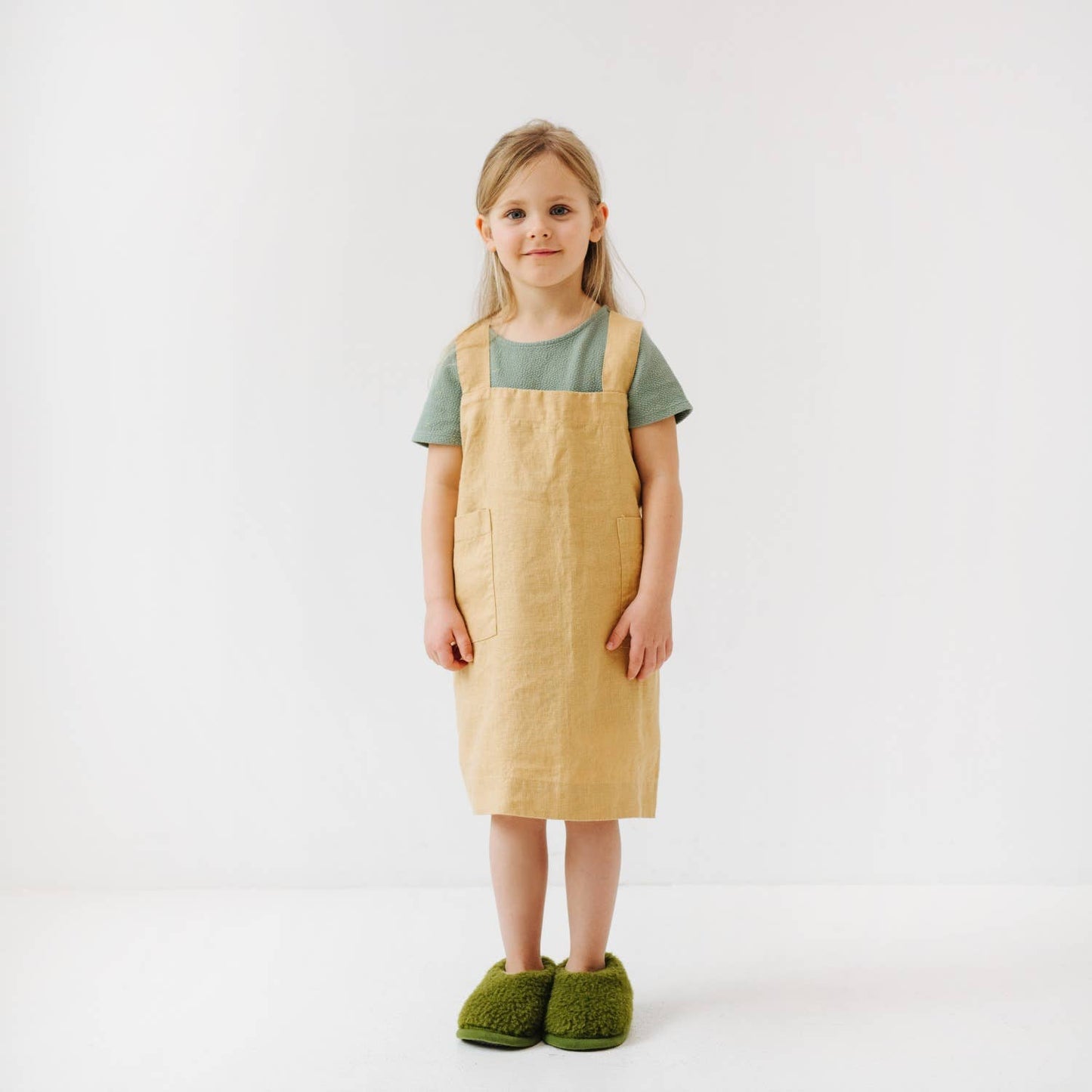 Kids Linen Pinafore Apron - Honey / 3-4 years