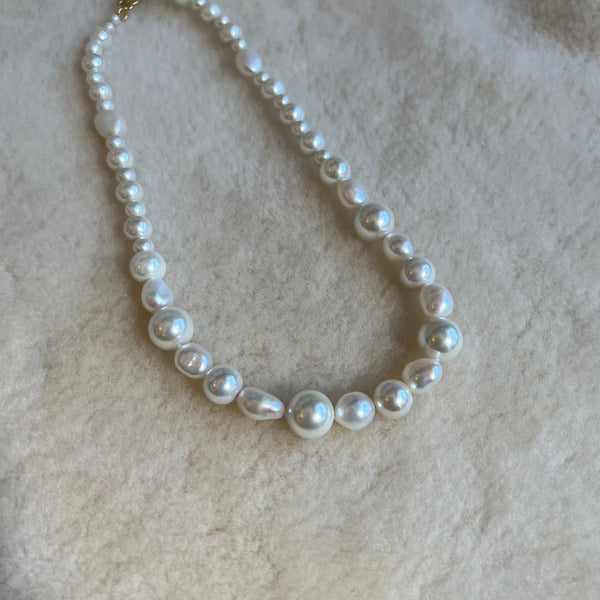 Mixed Pearl Necklace 16"