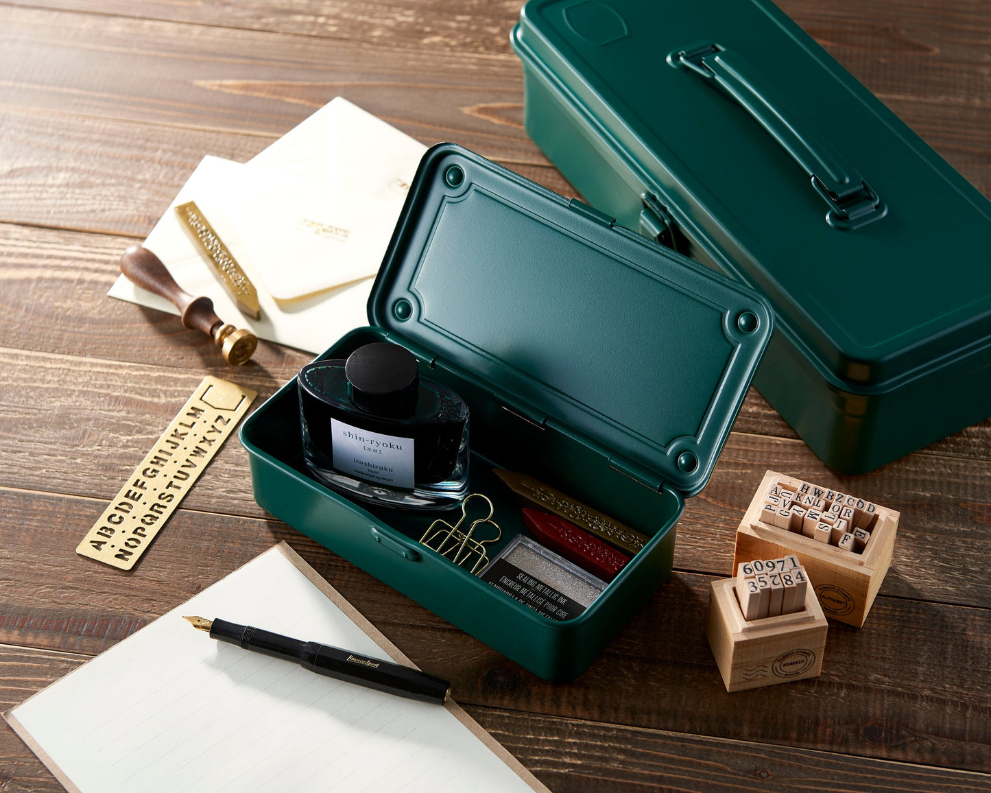 Toyo - Steel Toolbox with Top Handle and Flat Lid, style T-320 - Antique Green