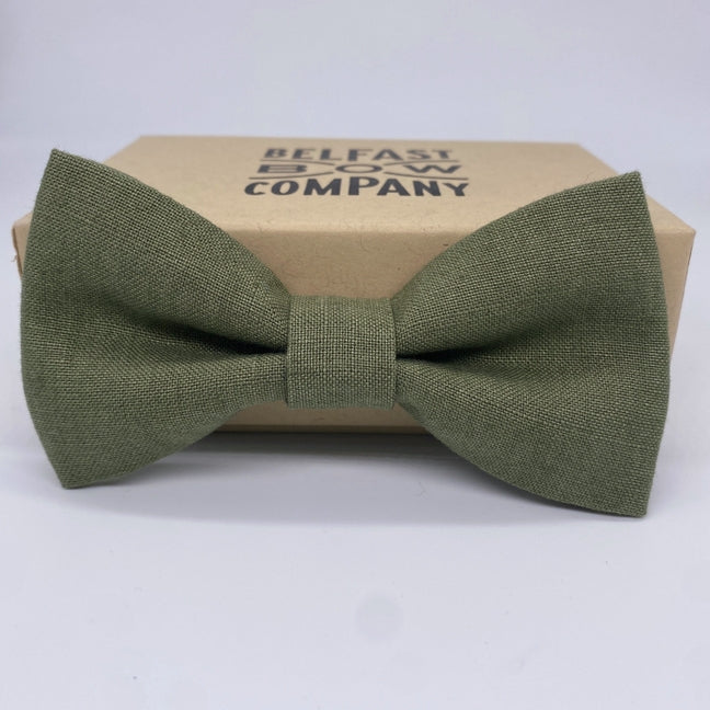 Irish Linen Bow Tie in Olive Green