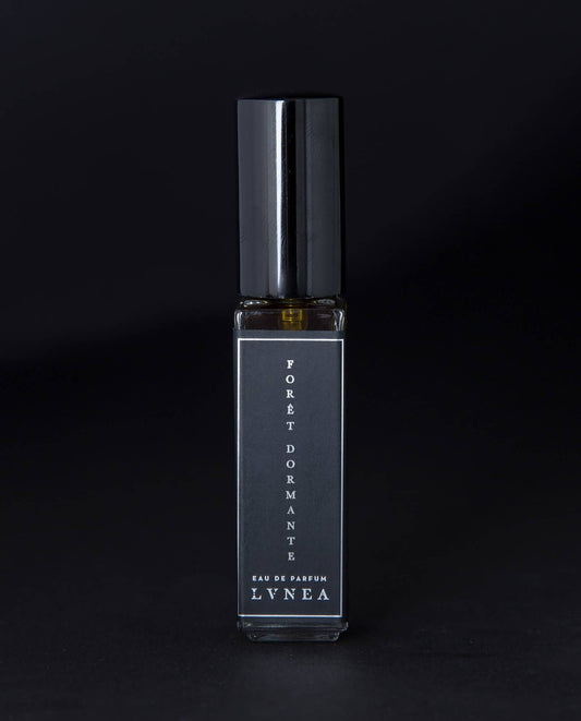 FORÊT DORMANTE | Eau de Parfum - Piñon, lavender, cypress - 8ml - Lvnea Perfume