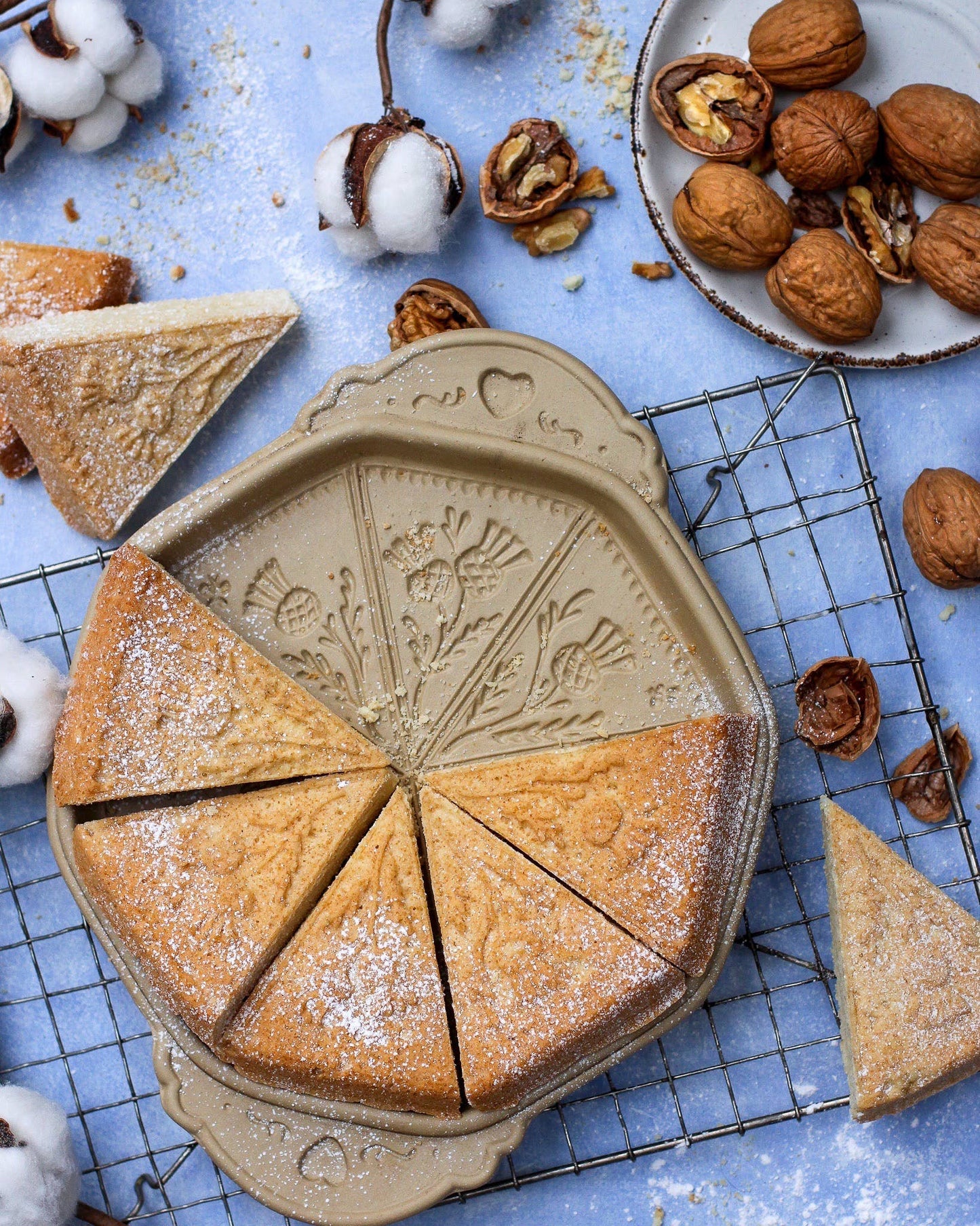 Stoneware Shortbread Pan - Thistle