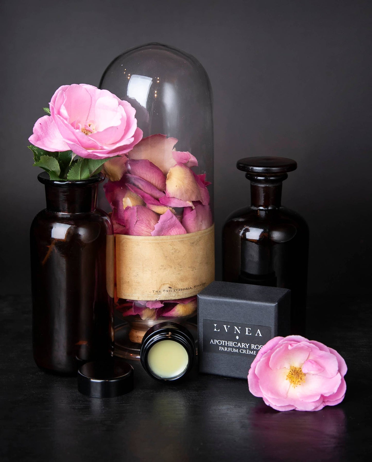 APOTHECARY ROSE Solid Perfume | Roses, apricot, violet leaf - Lvnea Perfume