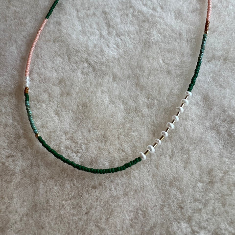 Beaded Choker in Emerald with Pearls