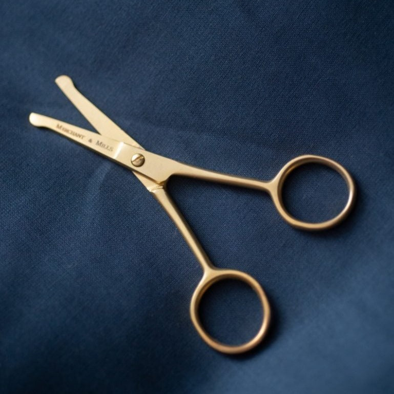 Short Blade Safety Gold Scissors