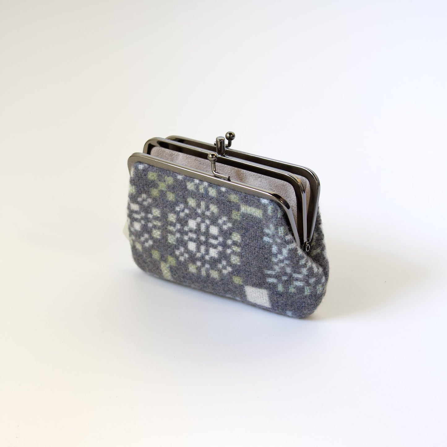 Knot Garden Double Purse