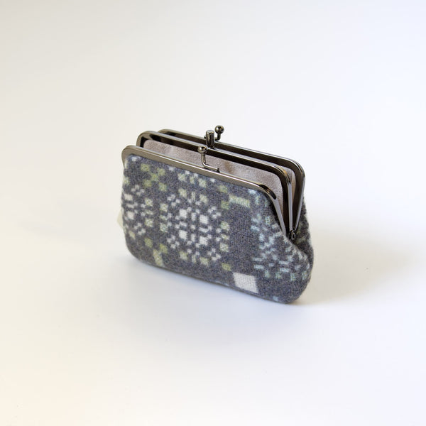 Knot Garden Double Purse