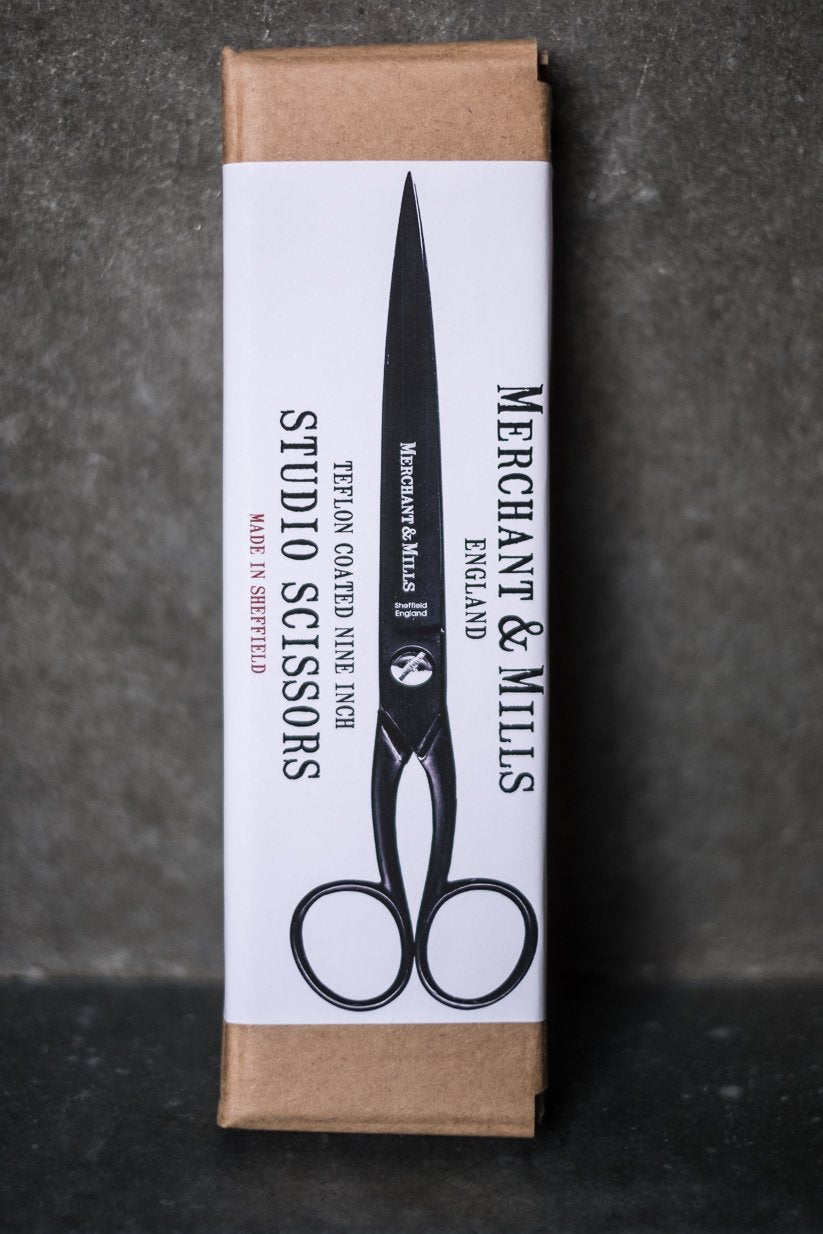 Matte Black Studio 9" Scissors - Merchant & Mills